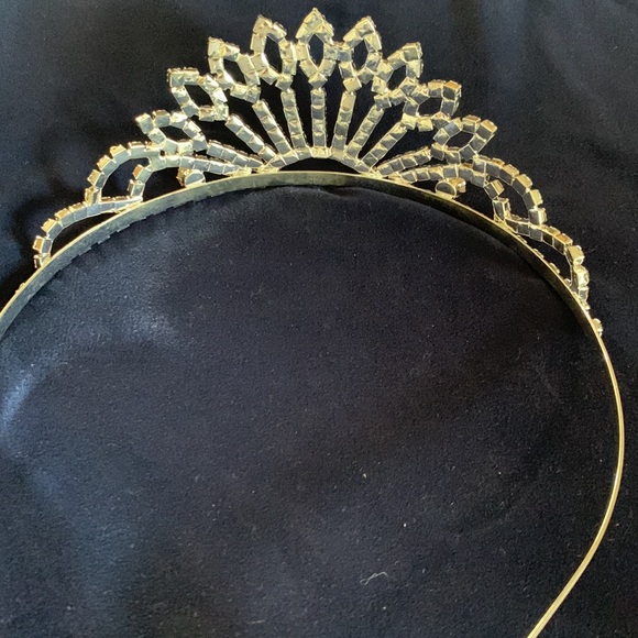 RHINESTONE TIARA - Picture 4 of 11